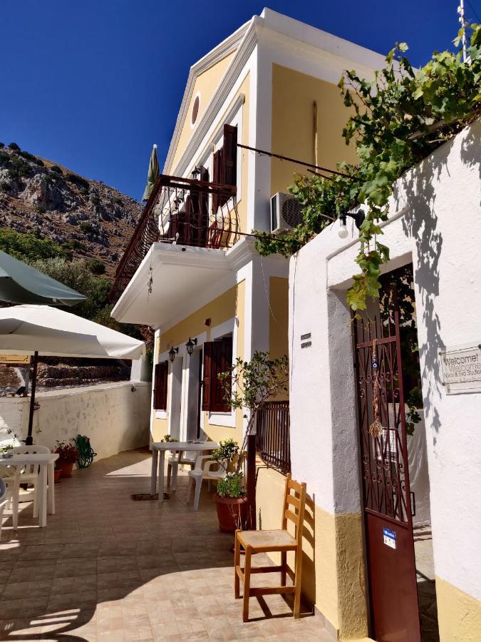 Nikos And Eva Studios Đảo Sými Ngoại thất bức ảnh