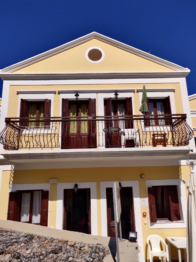 Nikos And Eva Studios Đảo Sými Ngoại thất bức ảnh