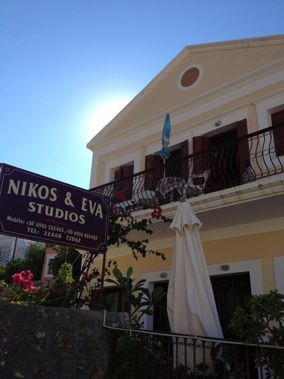 Nikos And Eva Studios Đảo Sými Ngoại thất bức ảnh
